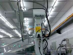 電子廠皮帶流水線工作臺(tái) 廣東機(jī)械手輸送機(jī)專業(yè)廠家